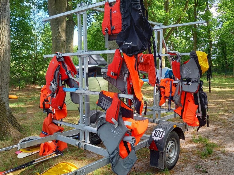 Anhänger Schwimmwesten